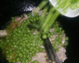 A picture of step 2 of Chinese biryani.