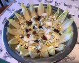 Une image de l'étape 9 de Salade de jeunes endives aux raisins et fourme d ambert.