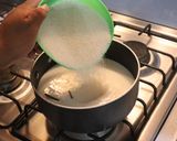 Foto del paso 6 de la receta: Croquembouche (masa choux y crema pastelera)