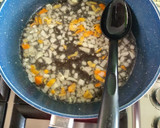 Foto del paso 2 de la receta: Chícharos guisados con huevo