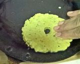 A picture of step 2 of Oats Thalipeeth.