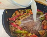Foto del paso 5 de la receta: Carrilleras de ternera en salsa de nueces y curry