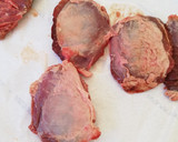 Foto del paso 1 de la receta: Carrilleras de ternera o cerdo 🐄