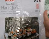 Hình bước làm 3 của món Kimbap eat clean nhiều rau củ ít cơm ♥️♥️♥️