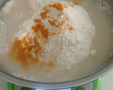 Foto langkah ke 1 dari resep Kunyit Chili Flakes Cheese Sourdough Bread (Open Bake Method).