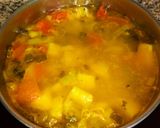 Foto del paso 3 de la receta: Caldo de papas y huevo