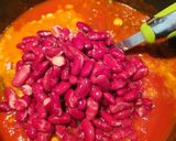 A picture of step 2 of Kickin' Chorizo Chillie.