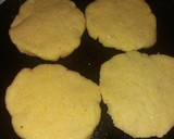 Foto del paso 4 de la receta: Arepas con queso