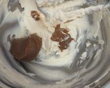 Foto del paso 11 de la receta: Cupcakes de chocolate blanco con buttercream de dulce de leche