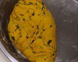 A picture of step 2 of Methi masala Puri.