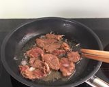 Hình bước làm 4 của món Udon xào bò kiểu Nhật