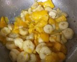 A picture of step 1 of Fruit Payasam.