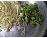 A picture of step 4 of Hot & Sour Soup.