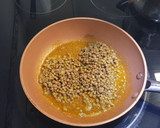 Foto del paso 5 de la receta: Pastel de lentejas al curry con crema de patatas y coco