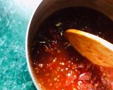 A picture of step 4 of Spicy Tomato Jam.
