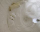 A picture of step 4 of Mango cheesecake.