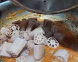 A picture of step 5 of Lotus roots with mirchi.