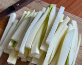 Une image de l'étape 3 de Spaghetti sautés aux lardons & courgettes au curcuma.
