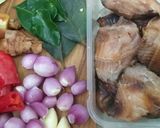 Foto langkah ke 1 dari resep 14. Mangut Iwak Pe (Ikan Pari Asap Santan).