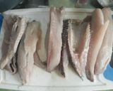 Foto langkah ke 1 dari resep Ikan Crispi Sambel Kecombrang Matah.