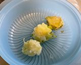 Une image de l'étape 1 de Farce pour poissons au chou romanesco, ail, oignon et estragon (anti gaspi).