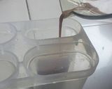 Foto langkah ke 7 dari resep Milo Popsicles.
