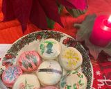 A picture of step 6 of Christmas Macarons Cake 🎄 🎅.