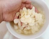 Hình bước làm 2 của món Giấm tỏi ớt (không bị xanh tỏi, không bị đục màu giấm)