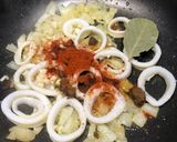 Foto del paso 3 de la receta: Calamares en salsa