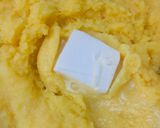 Foto del paso 2 de la receta: POLENTA CREMOSA🫕CON MUCHO 🧀QUESO🧀 (fresco y rallado)🧀🫕🧀