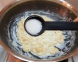 A picture of step 6 of Mac and Cheese Cups | Baked Mac and Cheese Bread Basket |.
