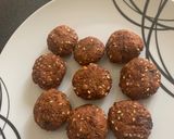 A picture of step 3 of Homemade vegan falafels.