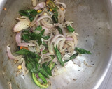 முட்டைக்கோஸ் பொரியல்🍀☘️ ரெசிபி ஸ்டேப் 2 புகைப்படம்