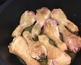 Foto del paso 1 de la receta: Muslos de pollo con salsa de anchoas y vinagre de módena