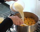 Foto del paso 4 de la receta Crema de calabaza y manzana (Halloween)
