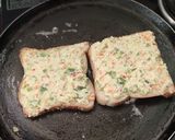 A picture of step 3 of Suji Toast.
