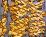 Pizzás csavart leveles tésztából recept fázis 5 fotója