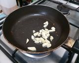 Foto langkah ke 3 dari resep Tumis Asparagus Saus Tiram.