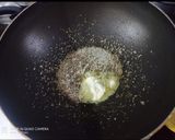 A picture of step 1 of Shahi Malai Paneer Korma In White Gravy.