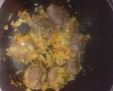 Foto del paso 3 de la receta: Guiso de arroz con albóndigas 😲😍 riquísimo 😋