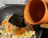 Foto langkah ke 3 dari resep Creamy Chicken Stew.