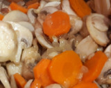 Foto del paso 4 de la receta: Guiso de ternera con champiñones y zanahorias
