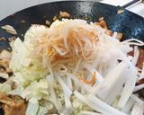 Pad thai - vagy valami hasonló recept fázis 7 fotója