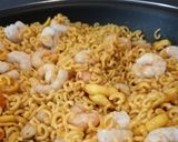Foto del paso 5 de la receta: Fideuá de chocos (calamares) y gambas