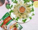 A picture of step 6 of Vegetarian Banh Bot Loc with Mung Bean Filling.