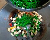 Foto langkah ke 2 dari resep Oseng Tempe Bunga Bawang.