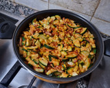Foto del paso 3 de la receta: Calabacines guisados con maíz dulce