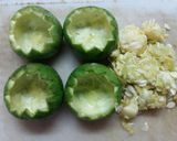Foto del paso 1 de la receta: Zapallitos rellenos de carne!