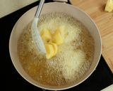 Foto langkah ke 6 dari resep Resep Soto Banjar Devina Hermawan.