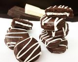 A picture of step 4 of Chocolate Coated Oreos.
